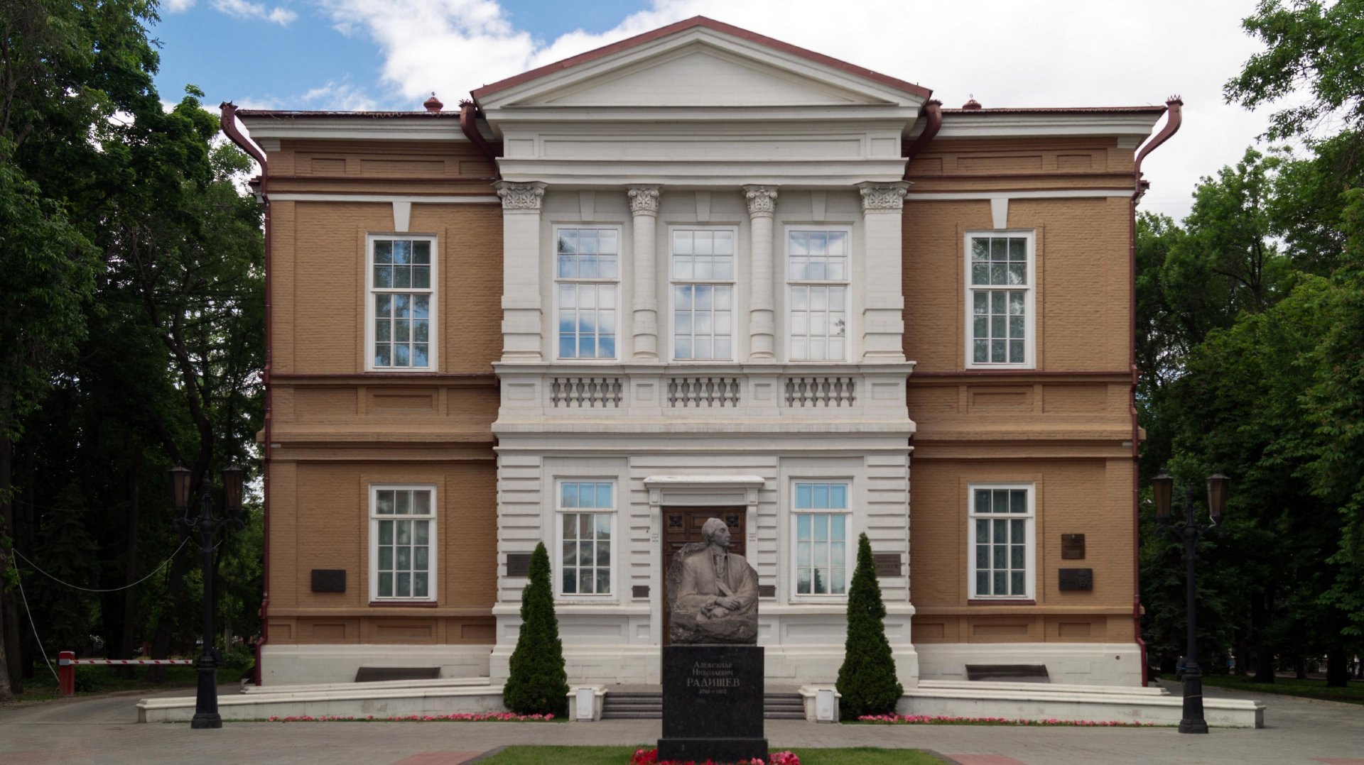 Согласовываем даты проведения проекта и подписываем договор